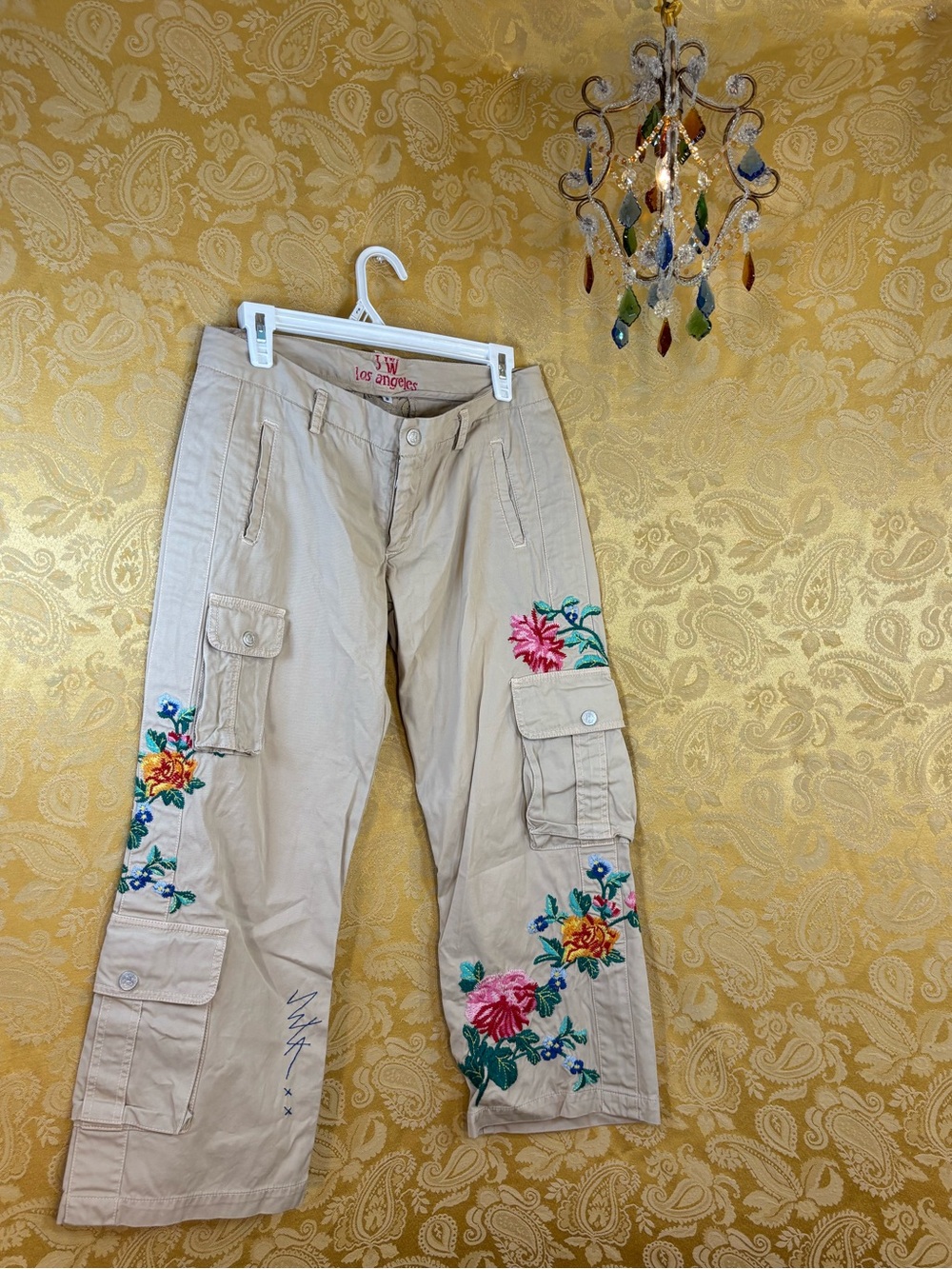 ✨Vintage Y2K Boho Floral Embroidered Low Waisted Cargo Capris✨